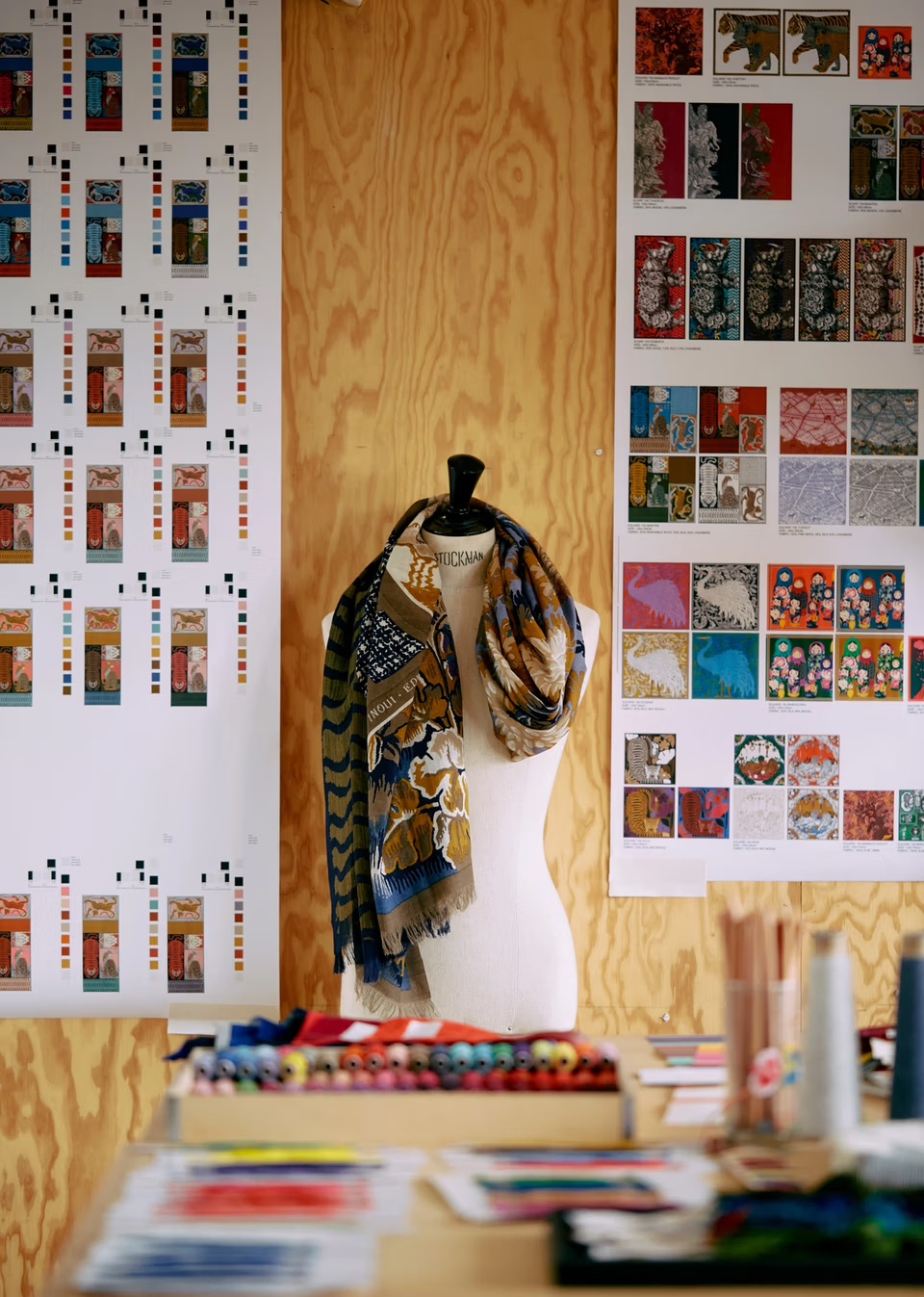 Some brands don't design collections — they paint them.

Let's meet @inoui_editi
