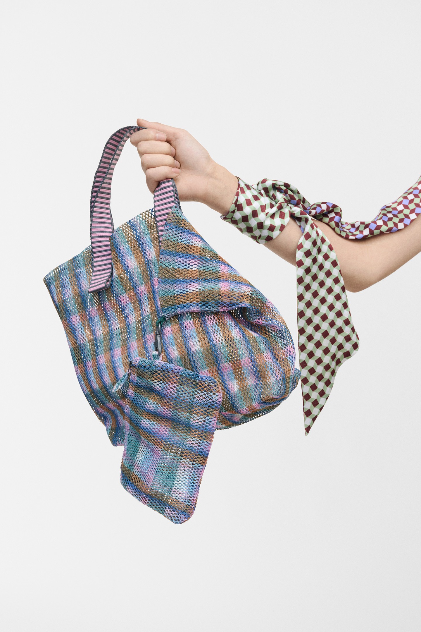 What if the best thing you carried this season was pure colour?

There is someth