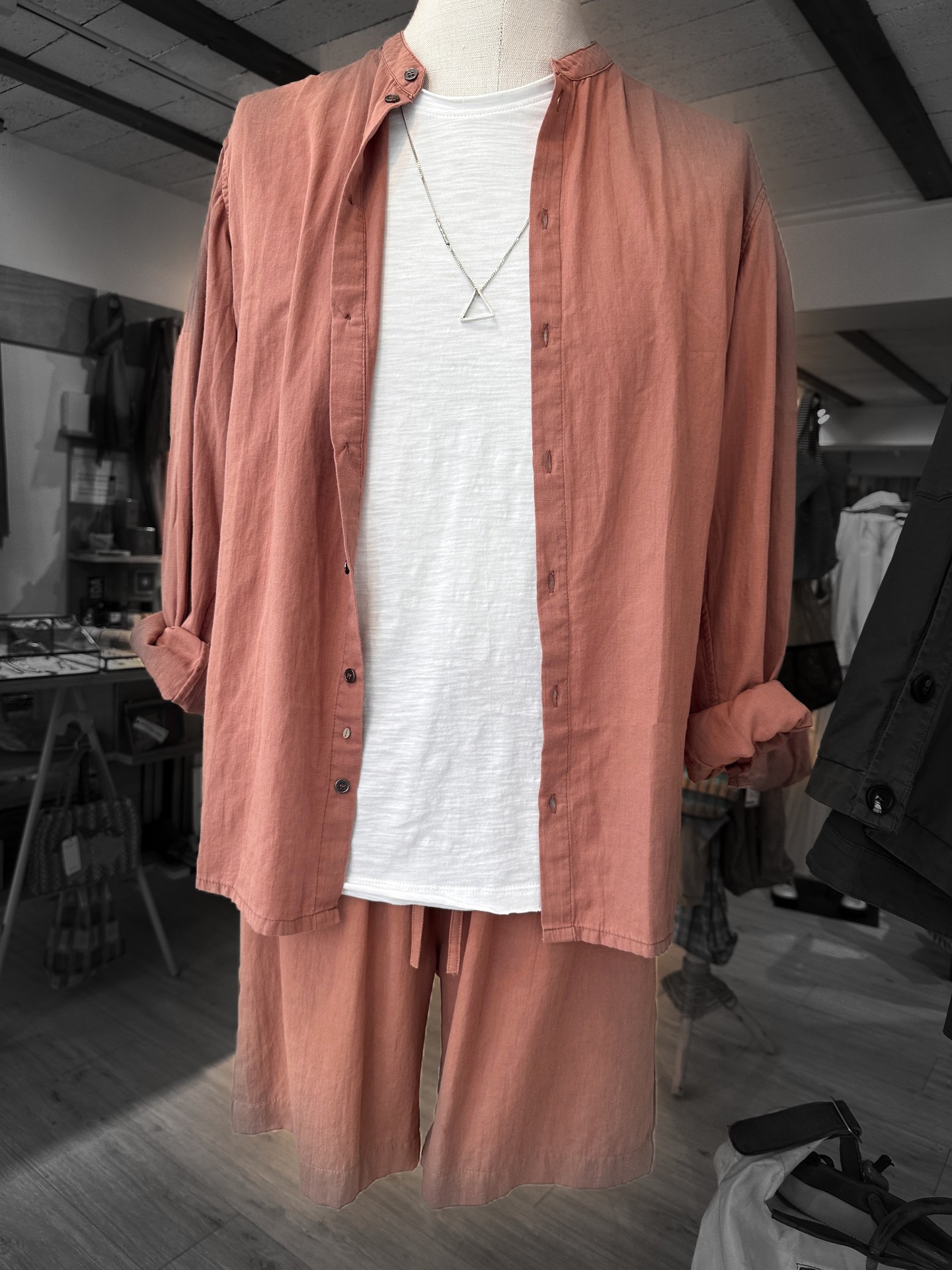 Men's looks of the week!

It feels like this — three looks, three different ener